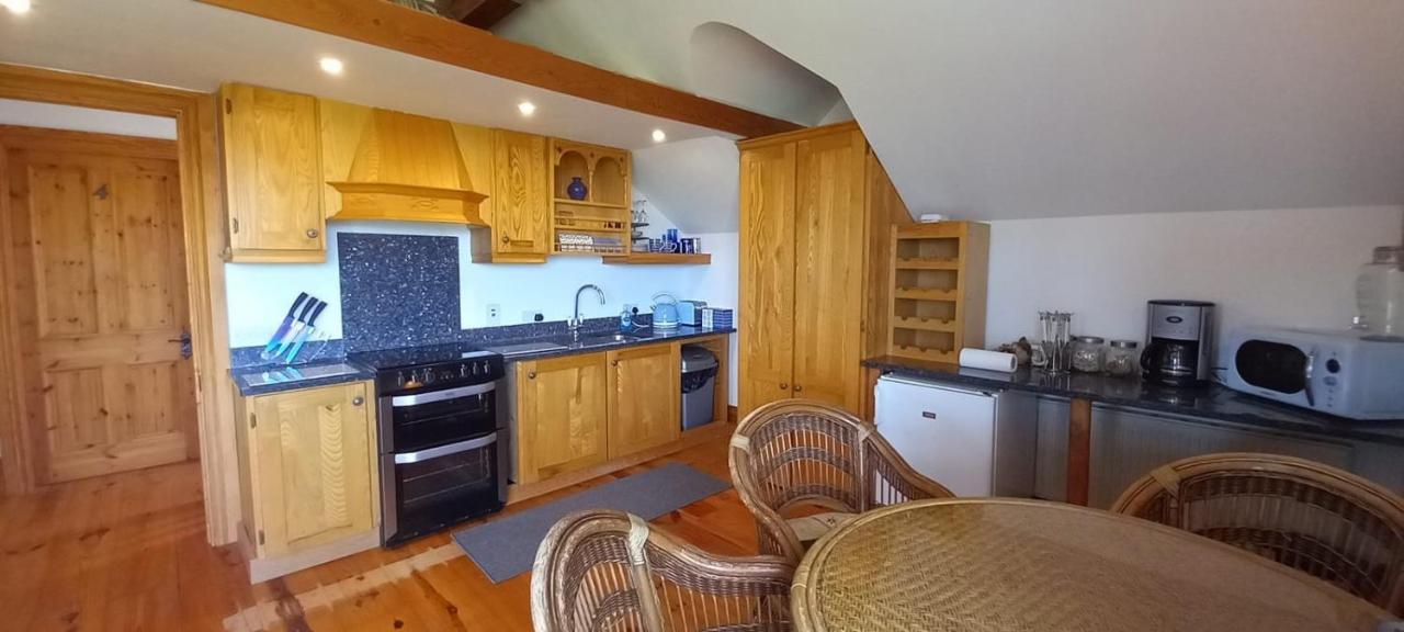 The Moorings B&B Дънканън Екстериор снимка