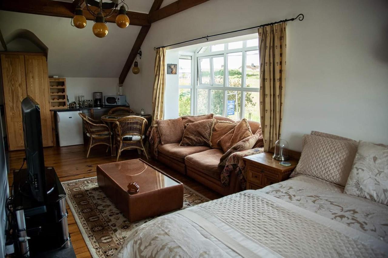 The Moorings B&B Дънканън Екстериор снимка